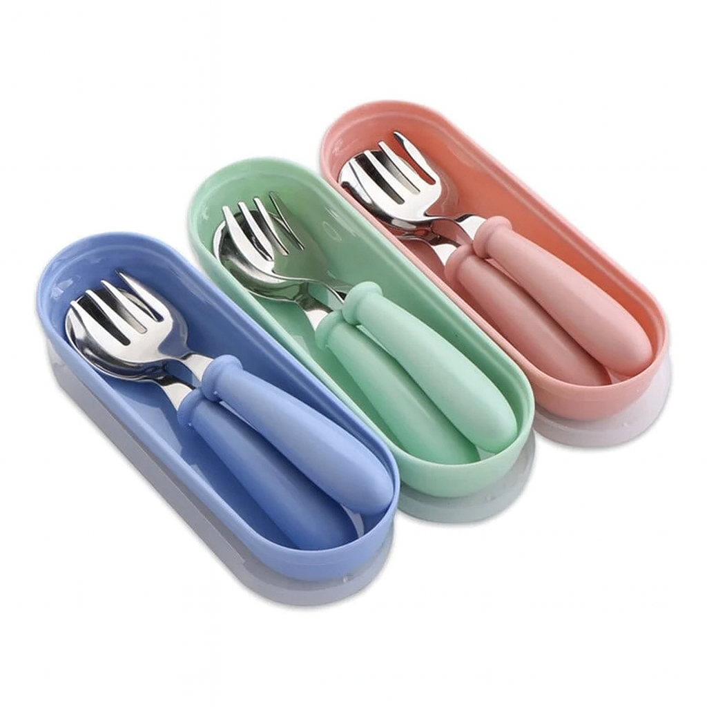 Set de cubiertos infantiles con estuche