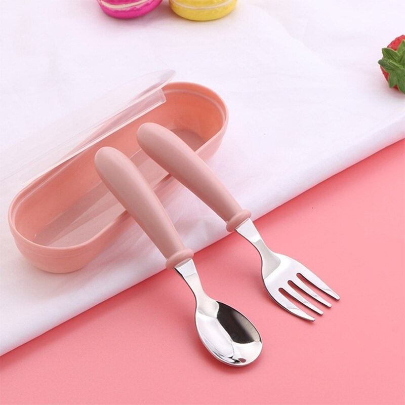 Set de cubiertos infantiles con estuche